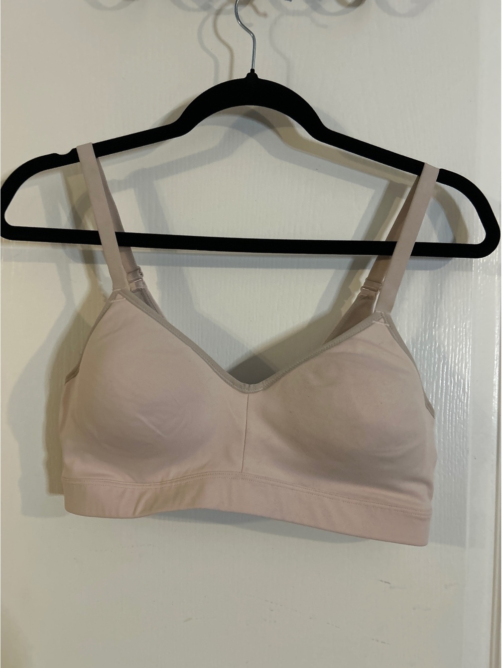 Danskin Nude Wireless Comfort Bra Size M